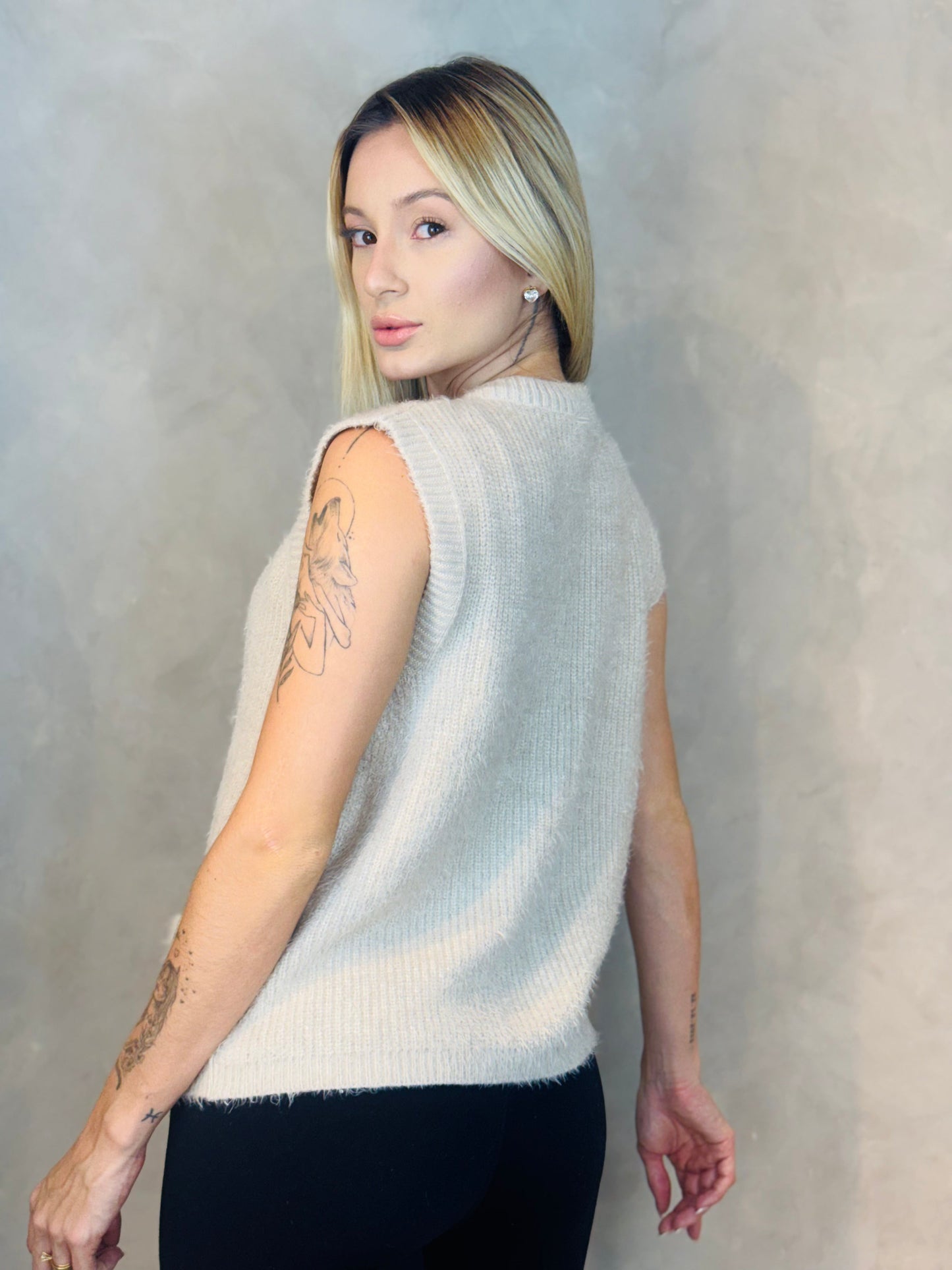 COLETE ANGORÁ LÍDIA