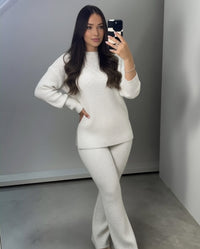 P (36)